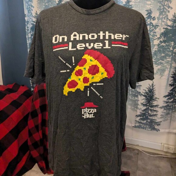 Pizza Hut Tops - *** $6 ! *** Vintage Pizza Hut Grey Logo Tee